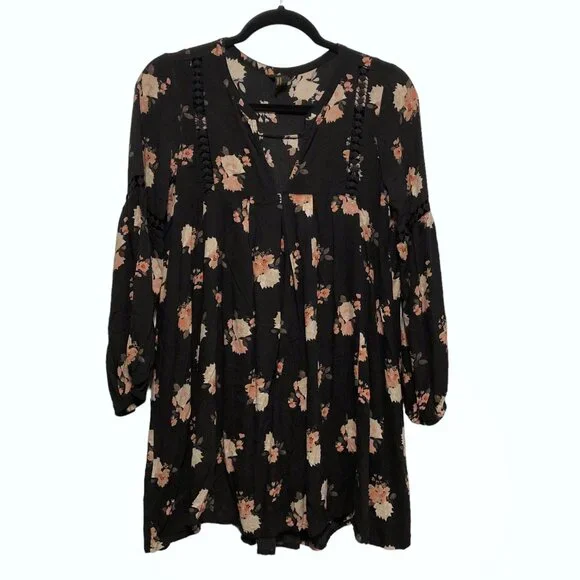 Forever 21 | Dresses | Forever 2 Black Blush Floral Crochet Notch Neckline  Balloon Long Sleeve Dress M | Poshmark